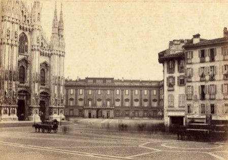 Quartiere del Rebecchino, il Duomo e Palazzo Reale